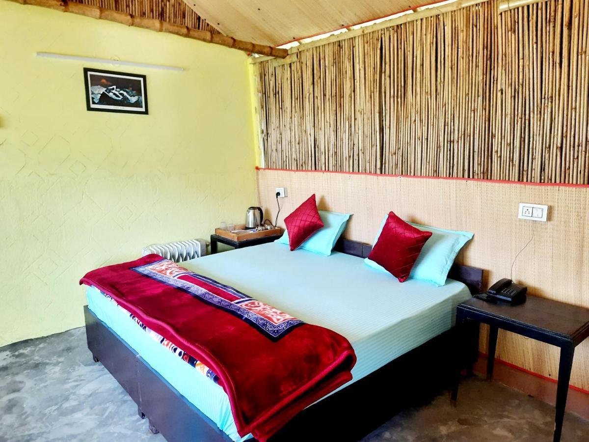 Mukteshwar Grand Retreat มุกเตชวาร์ ภายนอก รูปภาพ
