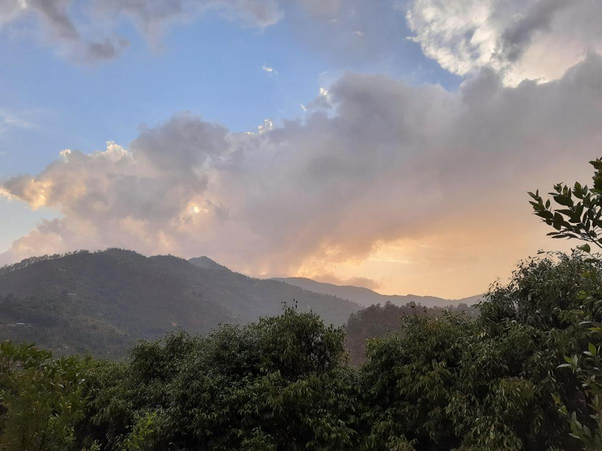 Mukteshwar Grand Retreat มุกเตชวาร์ ภายนอก รูปภาพ